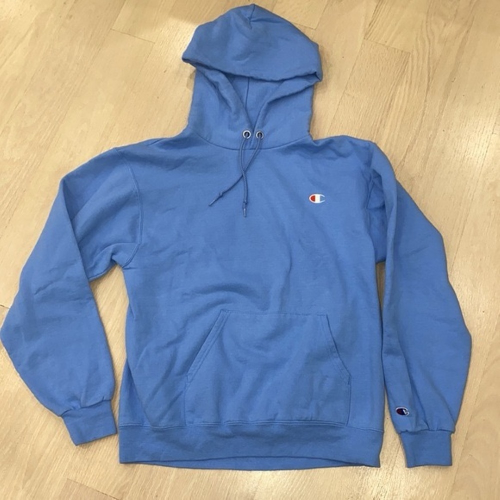 RARE Champion Baby Blue Sweater  Medium - Picture 7 of 9